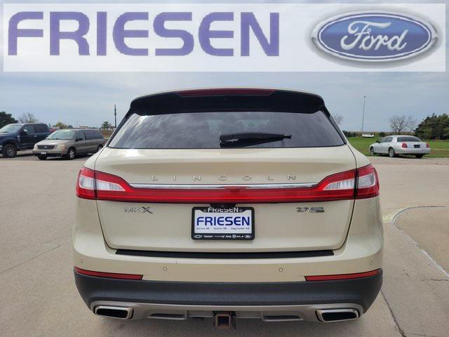 Photo of 2016 Platinum Lincoln MKX