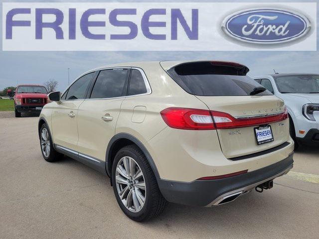 Photo of 2016 Platinum Lincoln MKX