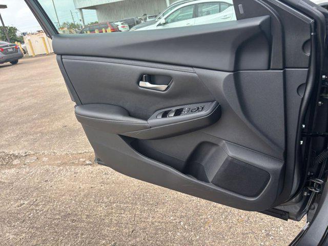 Photo of 2024 Gun Metallic Nissan Sentra