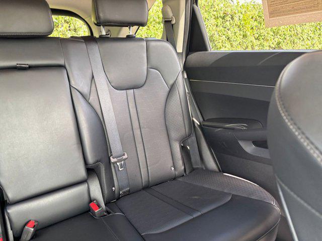 Photo of 2024 Ebony Black Kia Sorento
