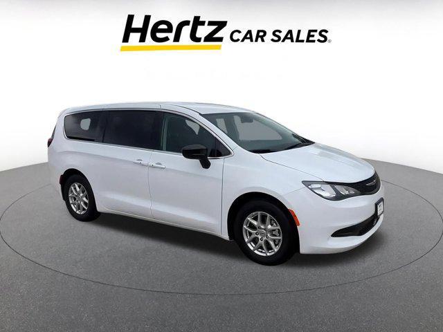 2024 Chrysler Voyager