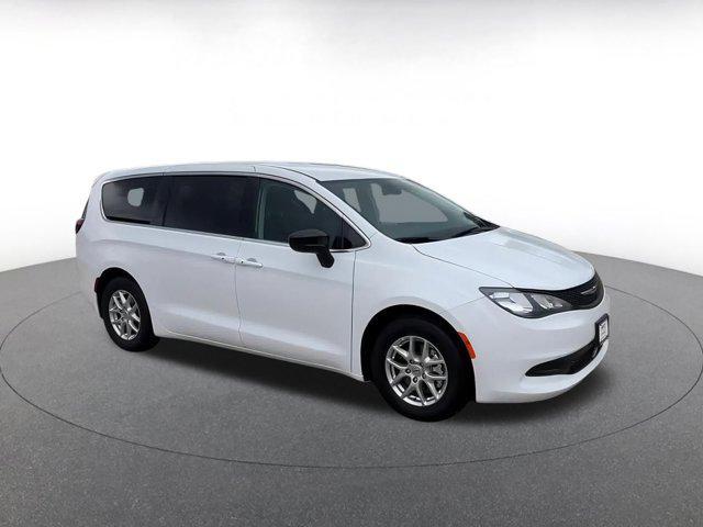 2024 Chrysler Voyager
