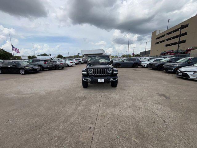 Photo of 2025 Black Clearcoat Jeep Wrangler