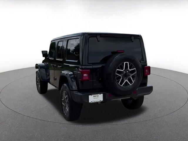 Photo of 2025 Black Clearcoat Jeep Wrangler