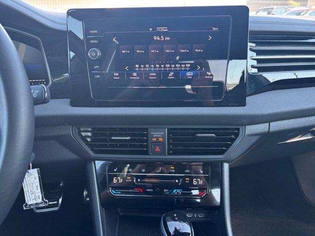 Photo of 2025 Gray Volkswagen Jetta