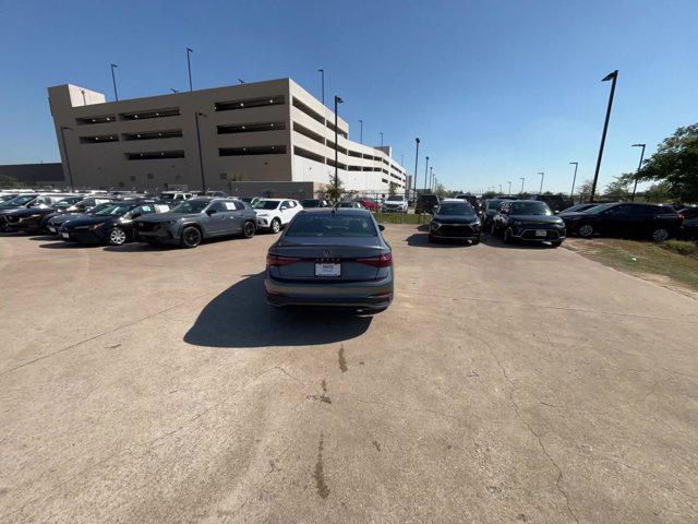 Photo of 2025 Gray Volkswagen Jetta