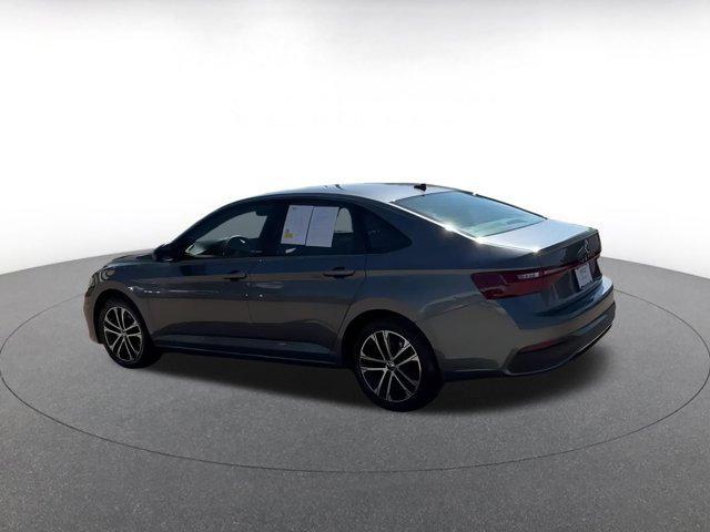 Photo of 2025 Gray Volkswagen Jetta