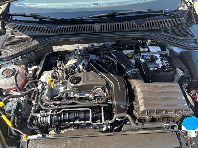 Photo of 2025 Gray Volkswagen Jetta