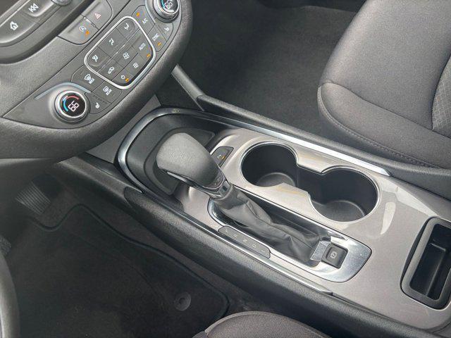Photo of 2024 Summit White Chevrolet Malibu