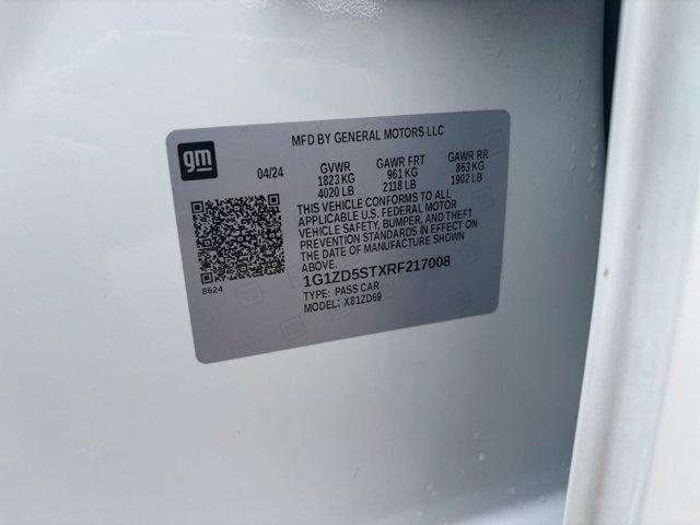 Photo of 2024 Summit White Chevrolet Malibu