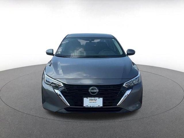 Photo of 2024 Gun Metallic Nissan Sentra