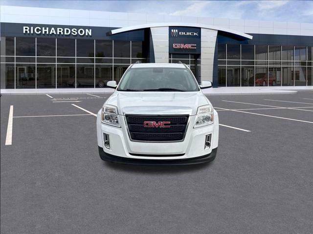 Photo of 2015 Summit White GMC Terrain