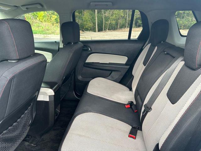 Photo of 2015 Summit White GMC Terrain