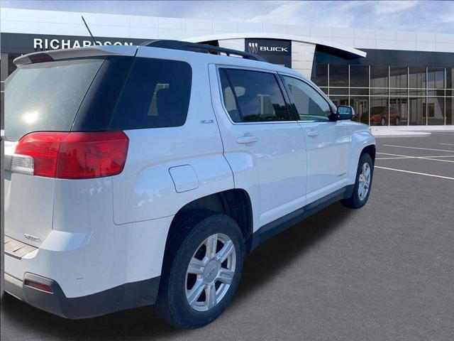 Photo of 2015 Summit White GMC Terrain