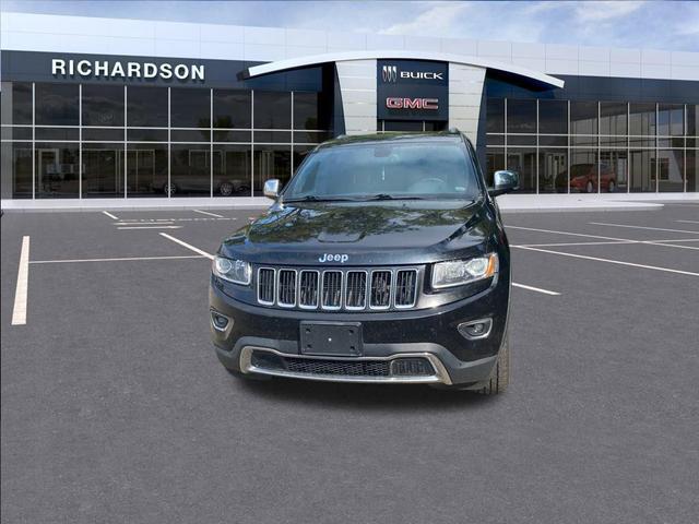 Photo of 2014 Brilliant Black Crystal Pearlcoat Jeep Grand Cherokee