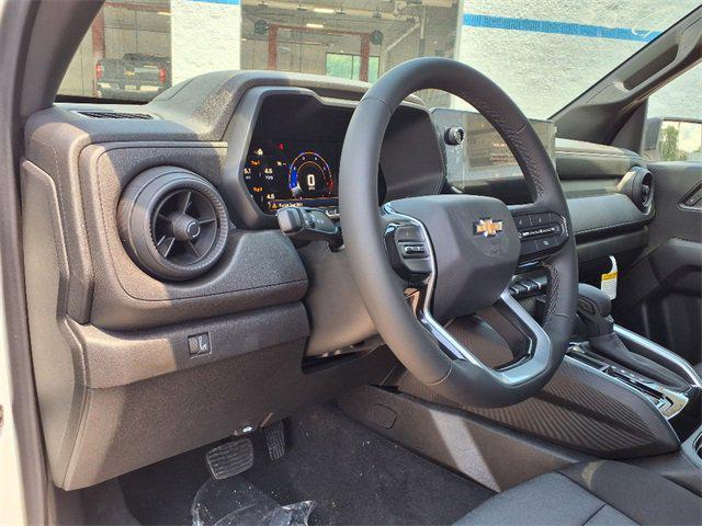 Photo of 2025 White Chevrolet Colorado