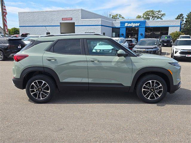Photo of 2026 Green Chevrolet Trailblazer