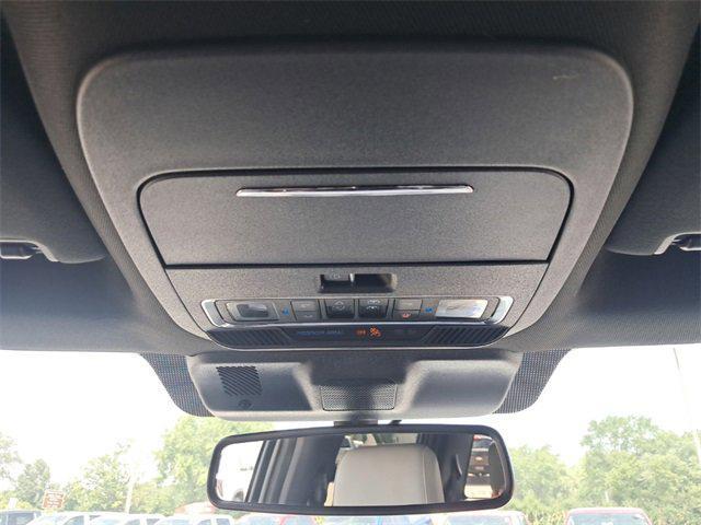 Photo of 2023 White Ford F-150 Lightning