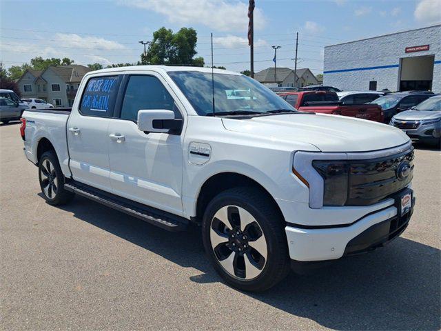Photo of 2023 White Ford F-150 Lightning
