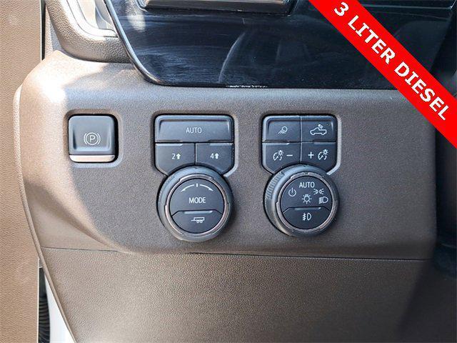 Photo of 2023 White Chevrolet Silverado 1500