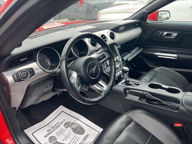 Photo of 2021 Race Red Ford Mustang