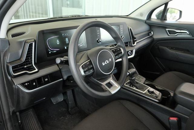 Photo of 2024 Gravity Gray Kia Sportage