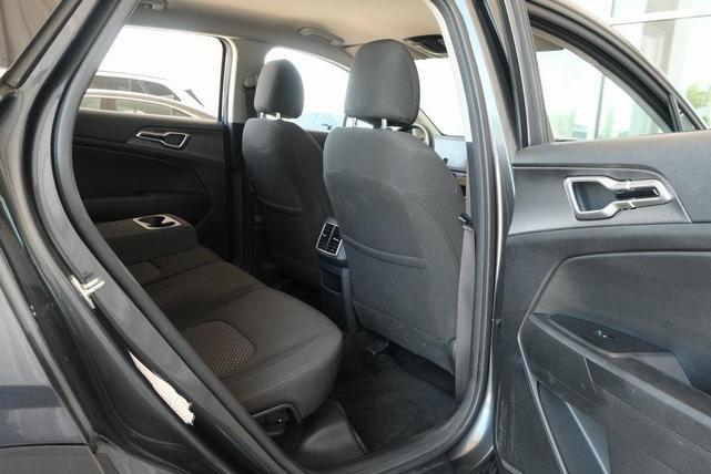 Photo of 2024 Gravity Gray Kia Sportage