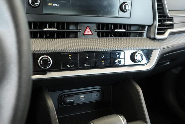 Photo of 2024 Gravity Gray Kia Sportage