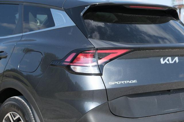 Photo of 2024 Gravity Gray Kia Sportage