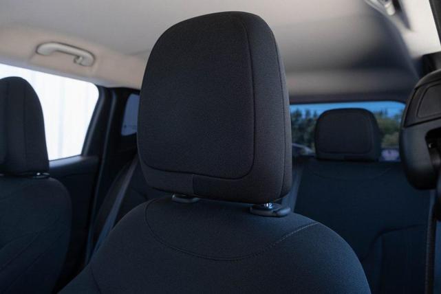 Photo of 2020 Granite Crystal Metallic Clearcoat Jeep Renegade
