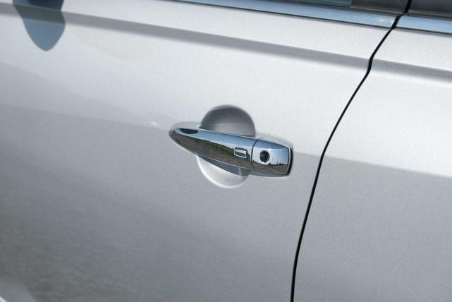 Photo of 2023 Brilliant Silver Metallic Nissan Altima