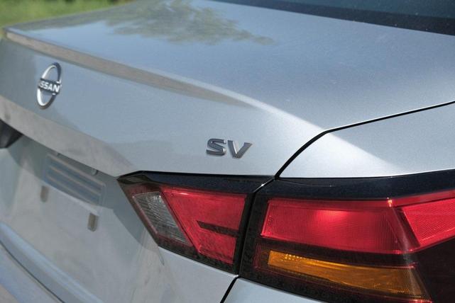 Photo of 2023 Brilliant Silver Metallic Nissan Altima