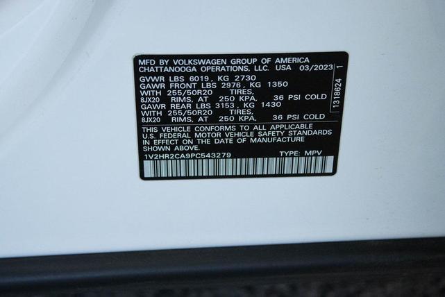 Photo of 2023 Pure White Volkswagen Atlas