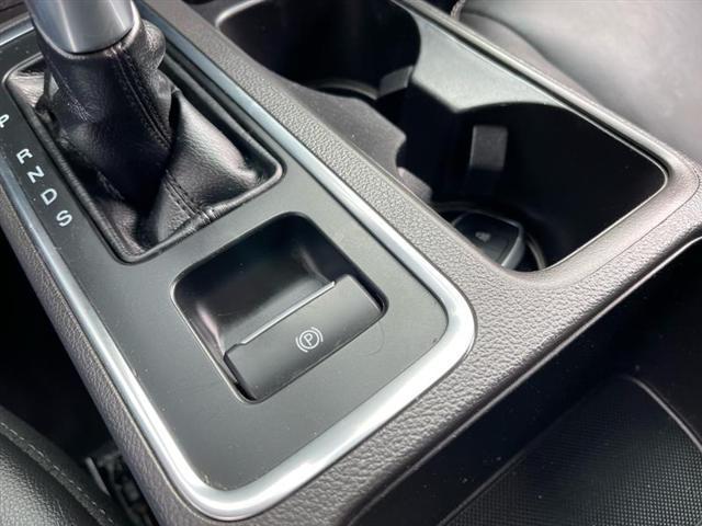 Photo of 2017 Gray Ford Escape
