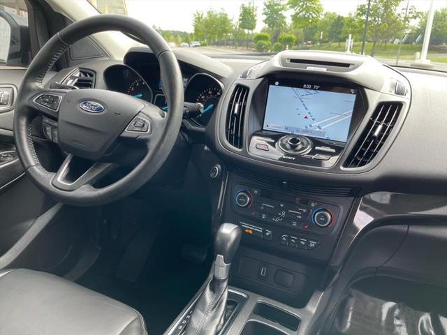 Photo of 2017 Gray Ford Escape