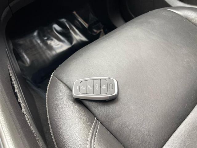 Photo of 2017 Gray Ford Escape