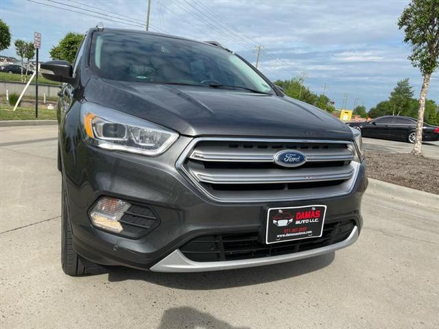 Photo of 2017 Gray Ford Escape
