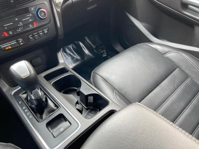 Photo of 2017 Gray Ford Escape