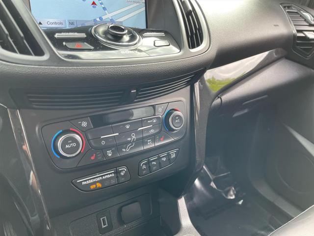 Photo of 2017 Gray Ford Escape