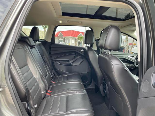 Photo of 2017 Gray Ford Escape