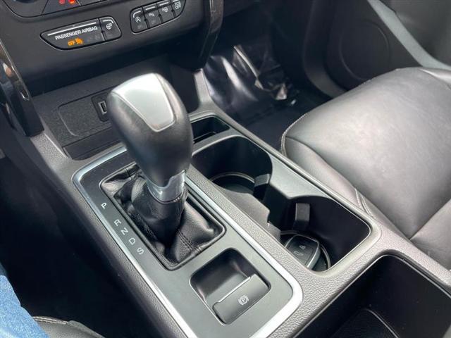 Photo of 2017 Gray Ford Escape