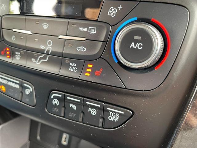 Photo of 2017 Gray Ford Escape