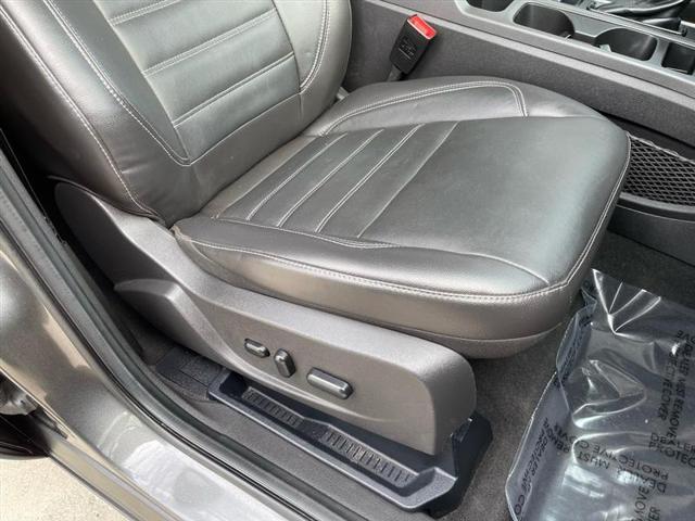 Photo of 2017 Gray Ford Escape