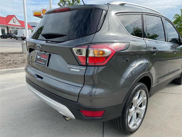 Photo of 2017 Gray Ford Escape