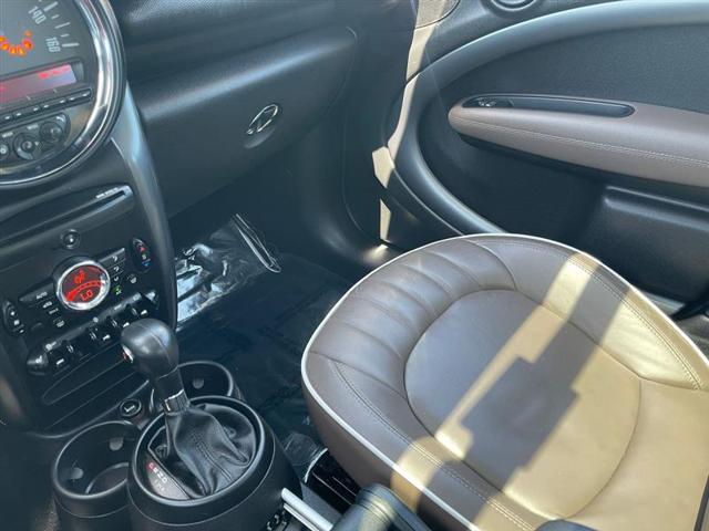 Photo of 2015 Red MINI Countryman