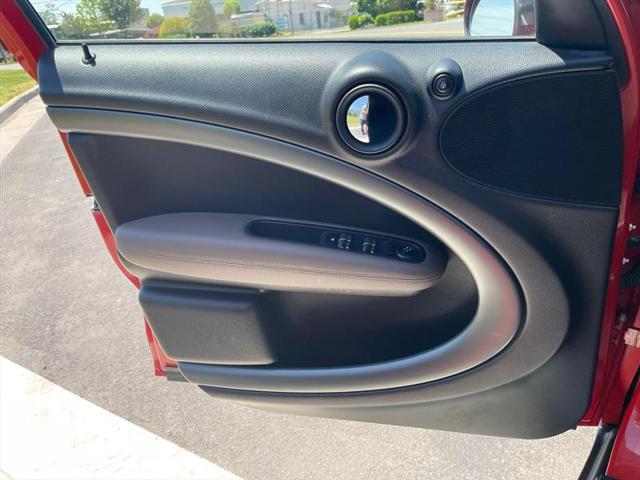Photo of 2015 Red MINI Countryman