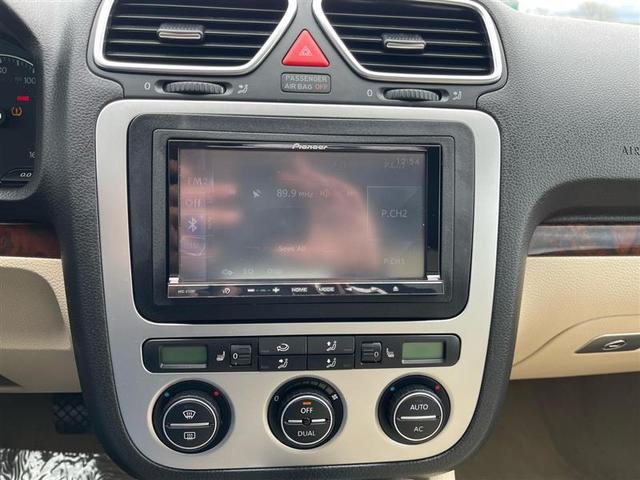 Photo of 2008 Blue Volkswagen Eos
