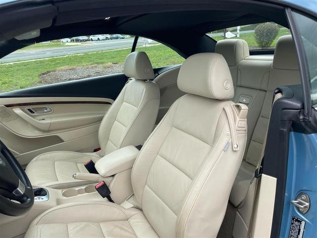 Photo of 2008 Blue Volkswagen Eos