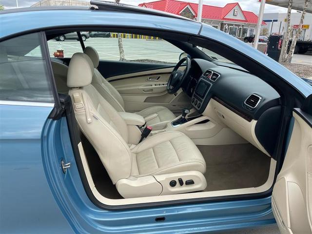 Photo of 2008 Blue Volkswagen Eos