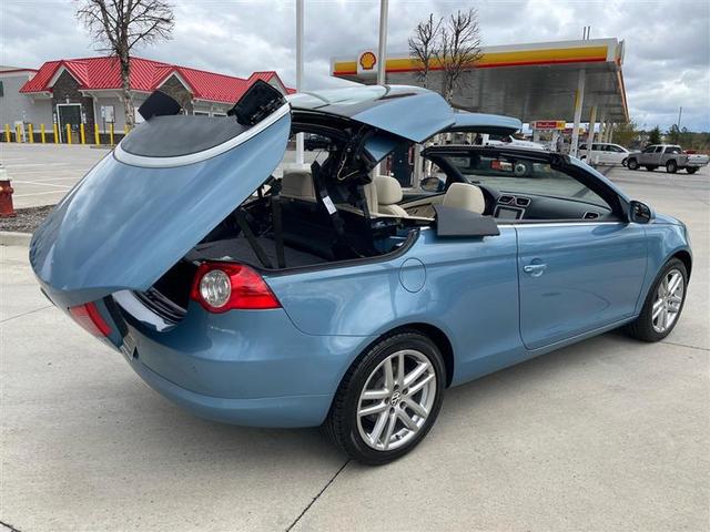 Photo of 2008 Blue Volkswagen Eos